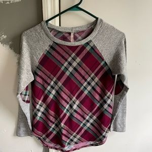 women’s long sleeve shirt